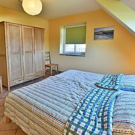 Haus Emma Wf 02 Linke Haushaelfte * Wustrow (Fischland)